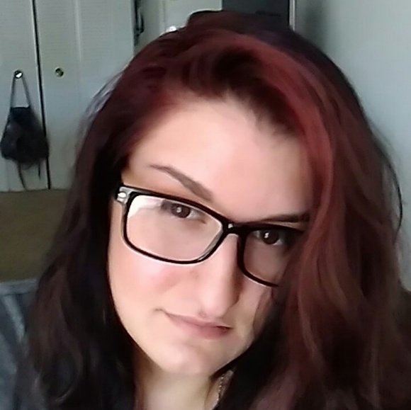 Meet your Posher, Jonele - Picture 1 of 1